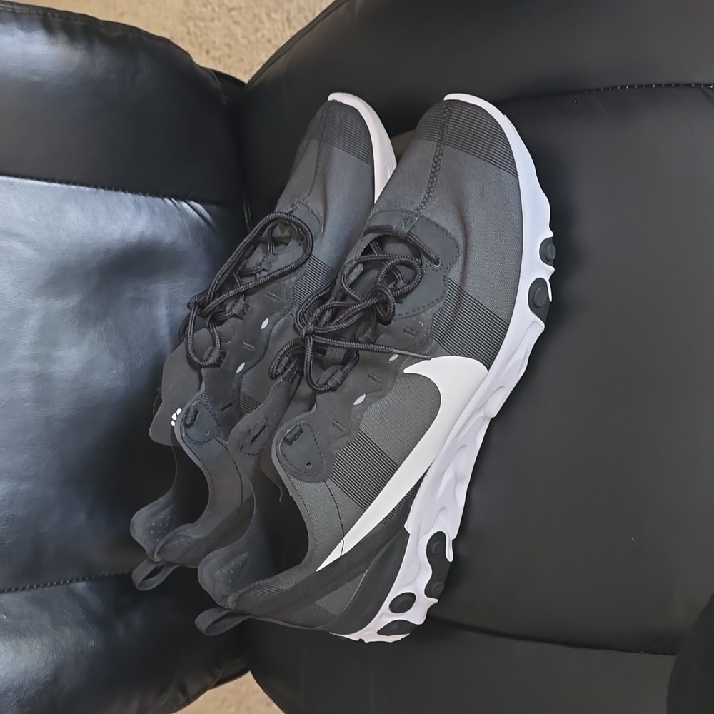 Nike React Element "No Box" - image 1